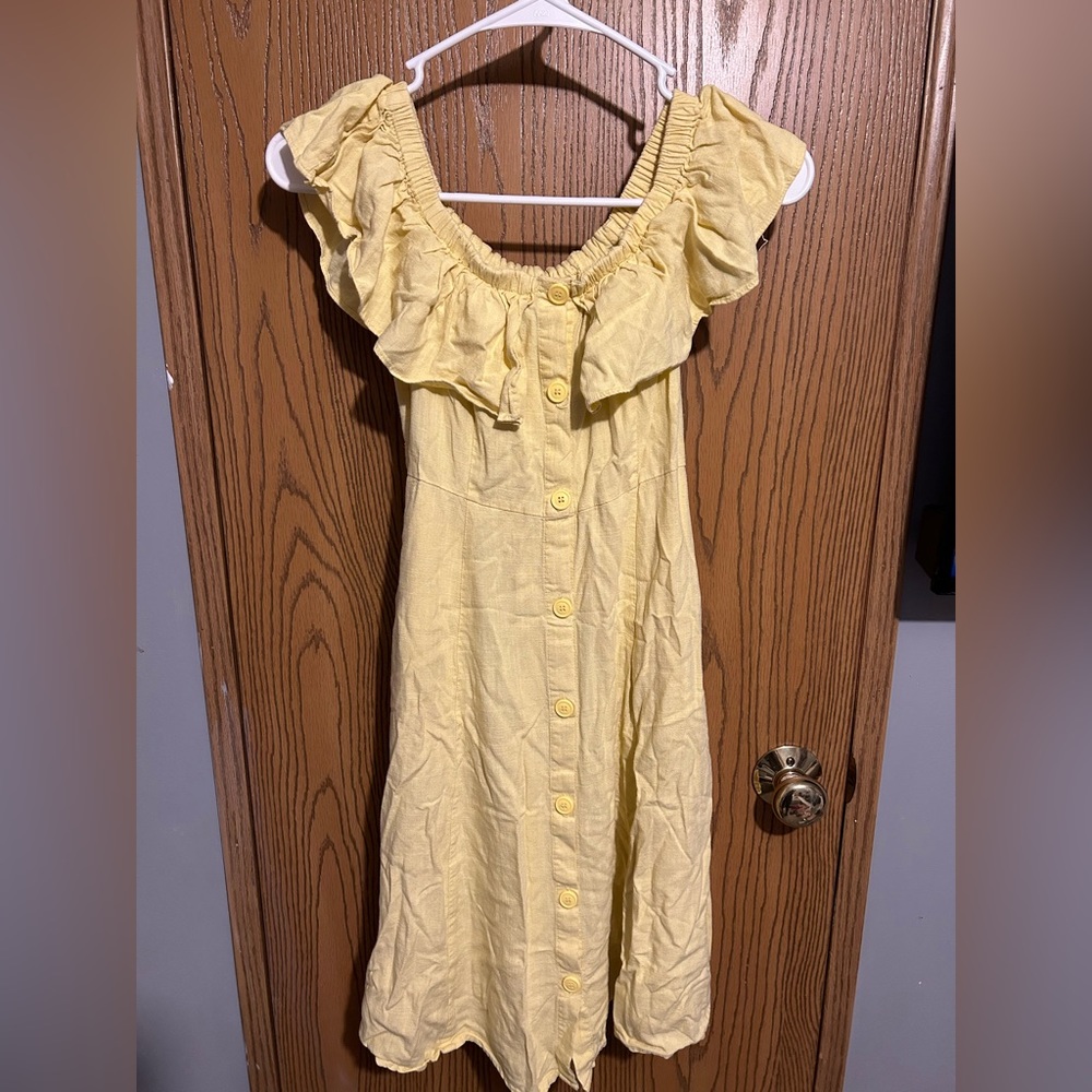 Yellow picnic dress barely worn